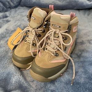 Hi Tec Women’s Skamania Waterproof Hiking Boots